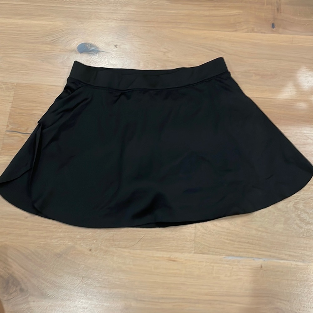 cute, great condition black tennis skirt with built in shorts
